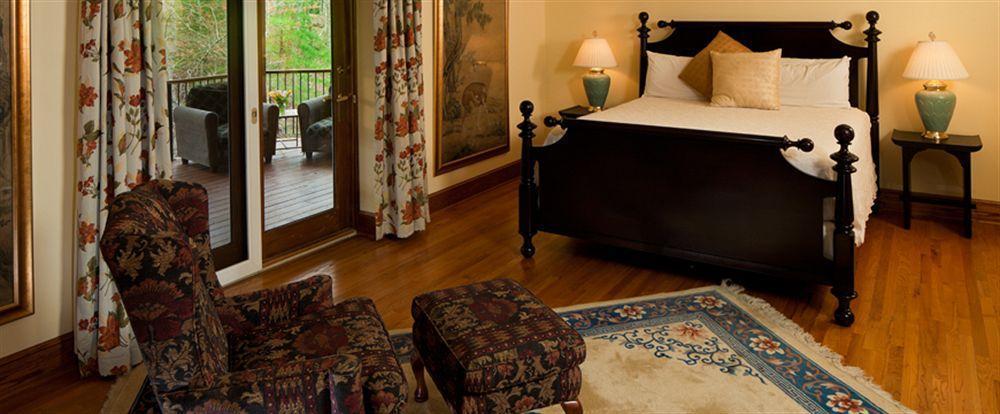 Lodge On Lake Lure Eksteriør bilde